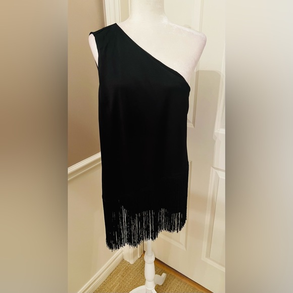 Sexy Fringed Top - Picture 1 of 3